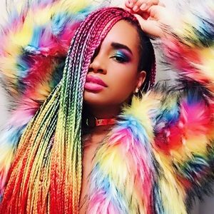 Meet your Posher, Naomi